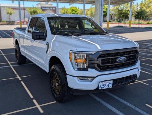 White 2021 Ford F-150 XLT