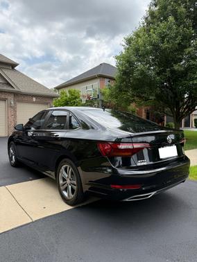 Black 2019 Volkswagen Jetta 1.4T R-Line