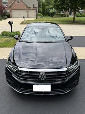 Black 2019 Volkswagen Jetta 1.4T R-Line