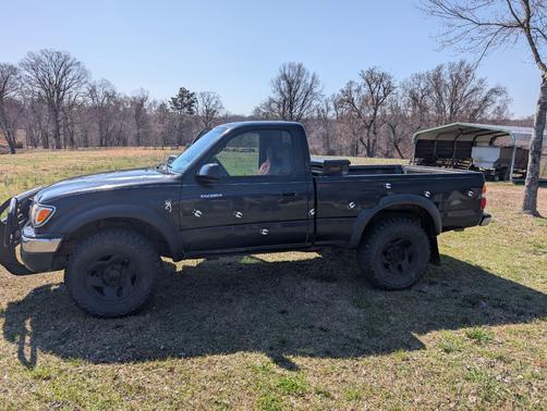 2004 Toyota Tacoma Base