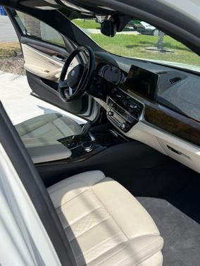 White 2018 BMW 530e xDrive iPerformance