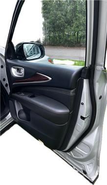 Silver 2019 INFINITI QX60 LUXE