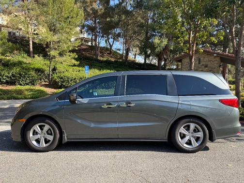 Green 2019 Honda Odyssey EX-L