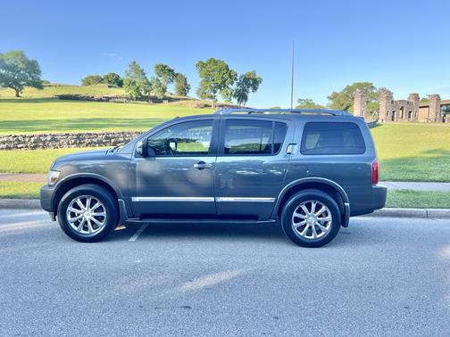 2008 INFINITI QX56 Base