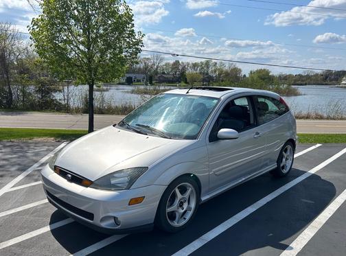 Silver 2002 Ford Focus SVT