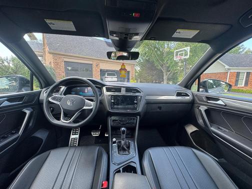 Silver 2023 Volkswagen Tiguan 2.0T SE R-Line Black