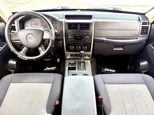 2010 Jeep Liberty Sport