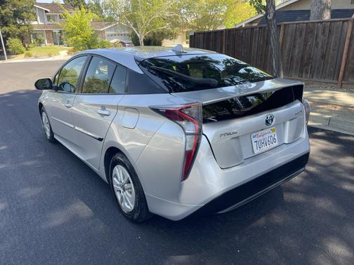 2016 Toyota Prius Two