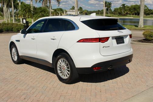 2019 Jaguar F-PACE 25t