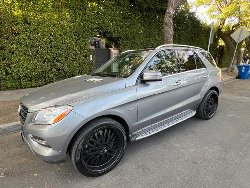 Gray 2012 Mercedes-Benz M-Class ML 350 4MATIC