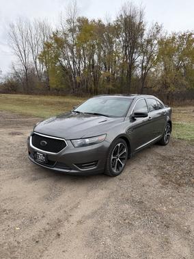 2016 Ford Taurus SHO