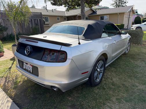 2014 Ford Mustang V6 Premium