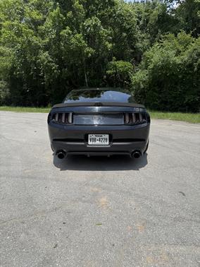 2011 Ford Mustang GT Premium