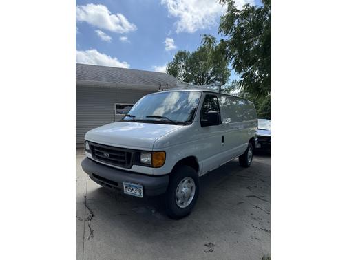 2007 Ford E250 Base
