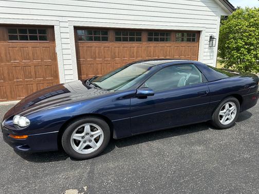 Black 1998 Chevrolet Camaro Base