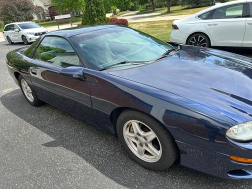 Black 1998 Chevrolet Camaro Base