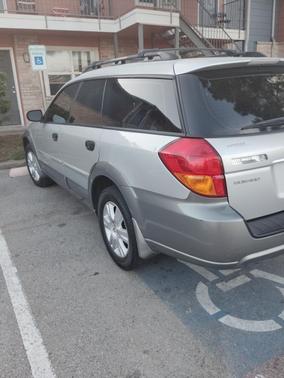Silver 2005 Subaru Outback 2.5 i