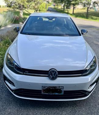 White 2019 Volkswagen Golf R 4-Door w/DCC & Navigation