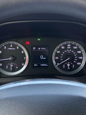 White 2019 Hyundai SONATA SE