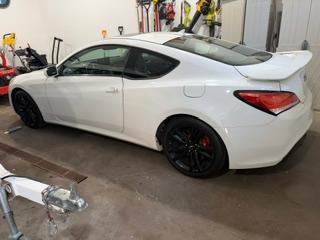 White 2010 Hyundai Genesis Coupe 2.0T Track