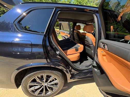 Black 2026 BMW X5 xDrive40i