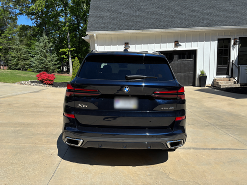 Black 2026 BMW X5 xDrive40i