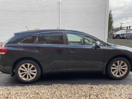 2014 Toyota Venza LE