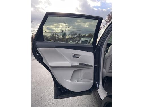 2014 Toyota Venza LE