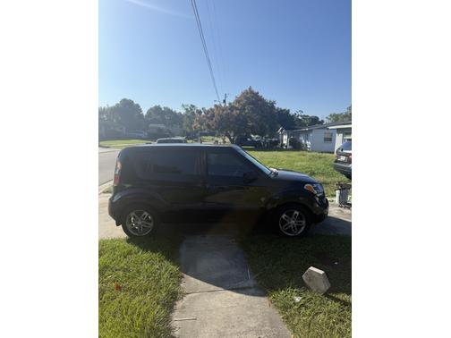 2010 Kia Soul +