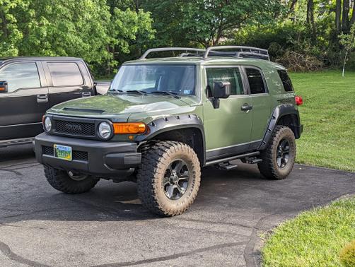 Photo 1 of 9 of 2011 Toyota FJ Cruiser Base