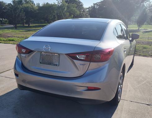 2015 Mazda Mazda3 i Sport