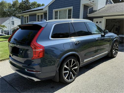 2018 Volvo XC90 Hybrid T8 Inscription