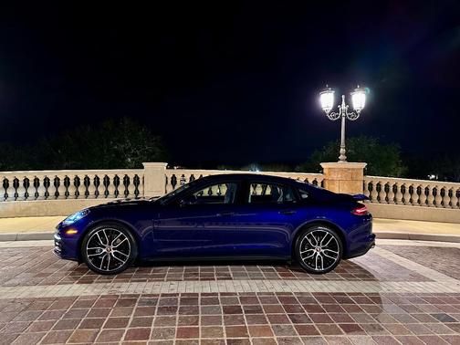 Blue 2023 Porsche Panamera Panamera 4 Platinum Edition