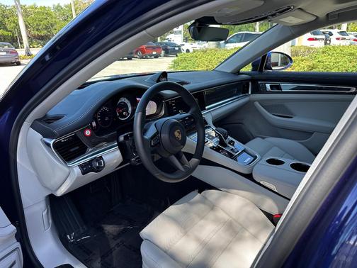 Blue 2023 Porsche Panamera Panamera 4 Platinum Edition