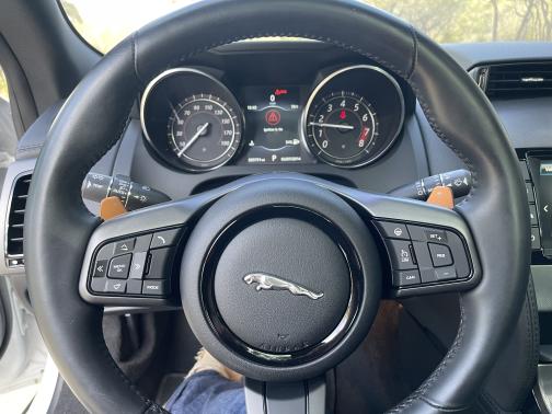 Photo 5 of 12 of 2017 Jaguar F-TYPE S British Design Edition