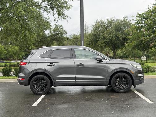Gray 2017 Lincoln MKC Reserve