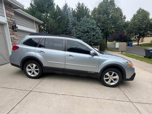 2014 Subaru Outback 2.5i Limited