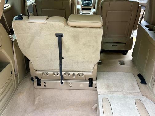 Brown 2014 Chrysler Town & Country Touring-L