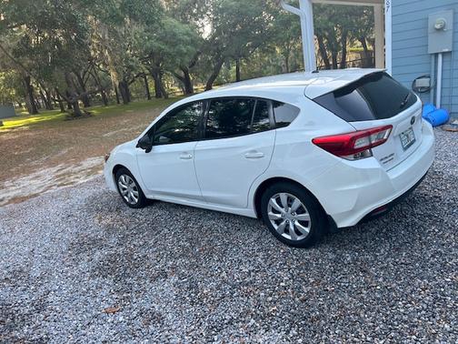 2017 Subaru Impreza 2.0i