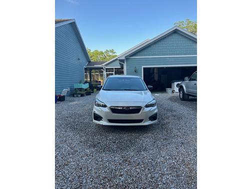 2017 Subaru Impreza 2.0i