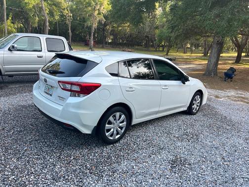 2017 Subaru Impreza 2.0i
