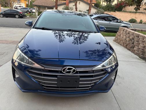 2019 Hyundai ELANTRA SEL