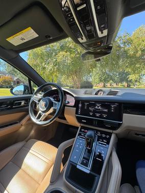 Blue 2019 Porsche Cayenne Cayenne