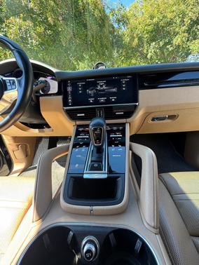 Blue 2019 Porsche Cayenne Cayenne