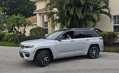 Silver 2022 Jeep Grand Cherokee 4xe Summit Reserve