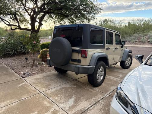 Beige 2018 Jeep Wrangler JK Unlimited Sport