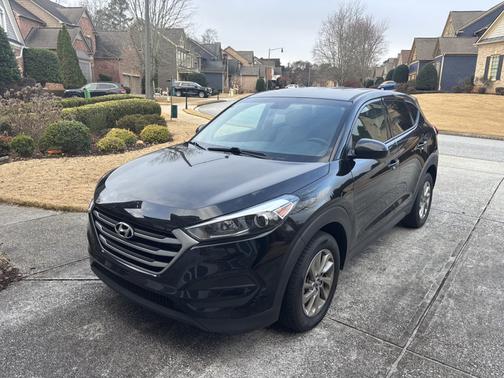 2018 Hyundai TUCSON SE