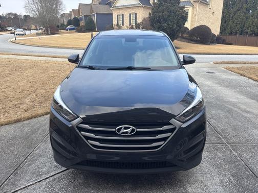 2018 Hyundai TUCSON SE