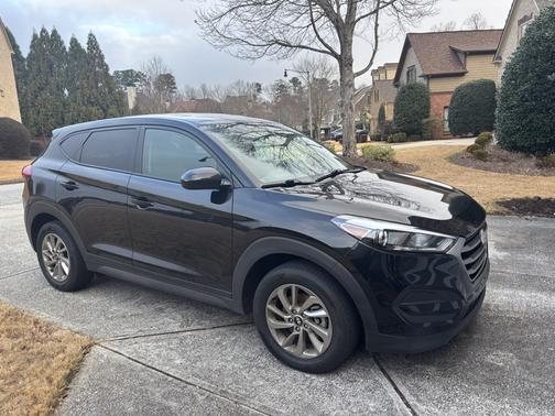 2018 Hyundai TUCSON SE