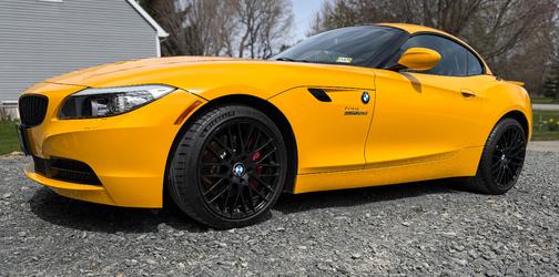 Yellow 2011 BMW Z4 sDrive35i